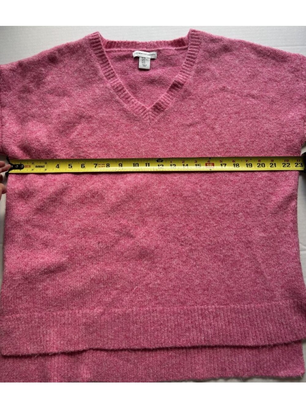 Cupcakes and Cashmere Pink Fuzzy Heart Sleeve V-Neck Sweater XL - Picture 5 of 6